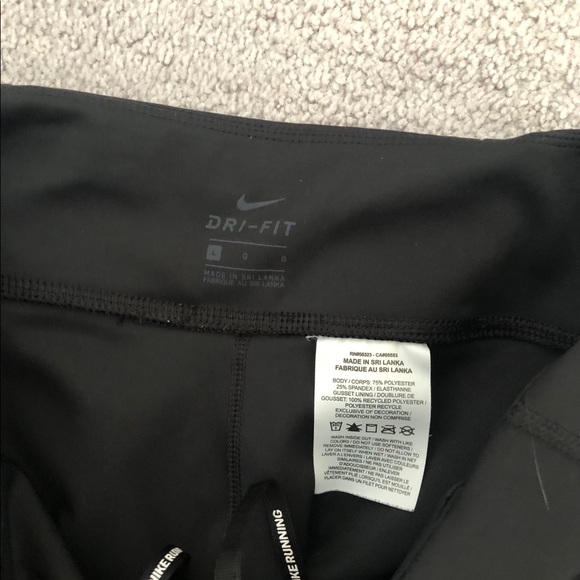 NWOT Nike 7/8 Dri-Fit Tights - Picture 4 of 6